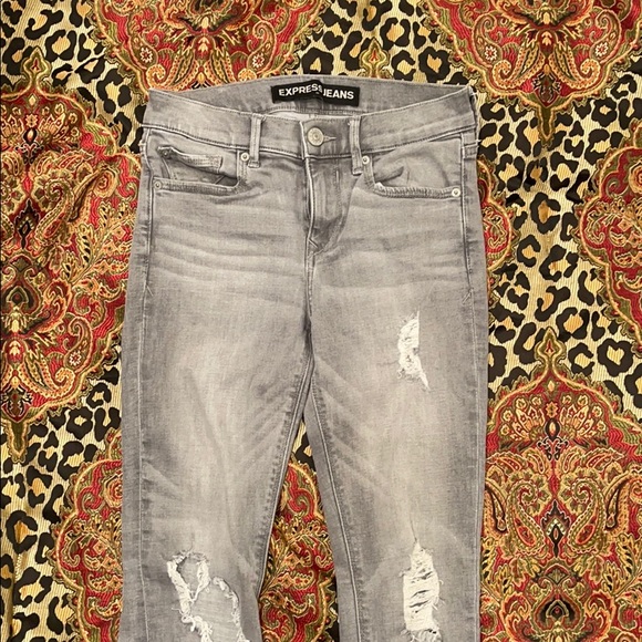 Express Denim - Picture 2 of 3